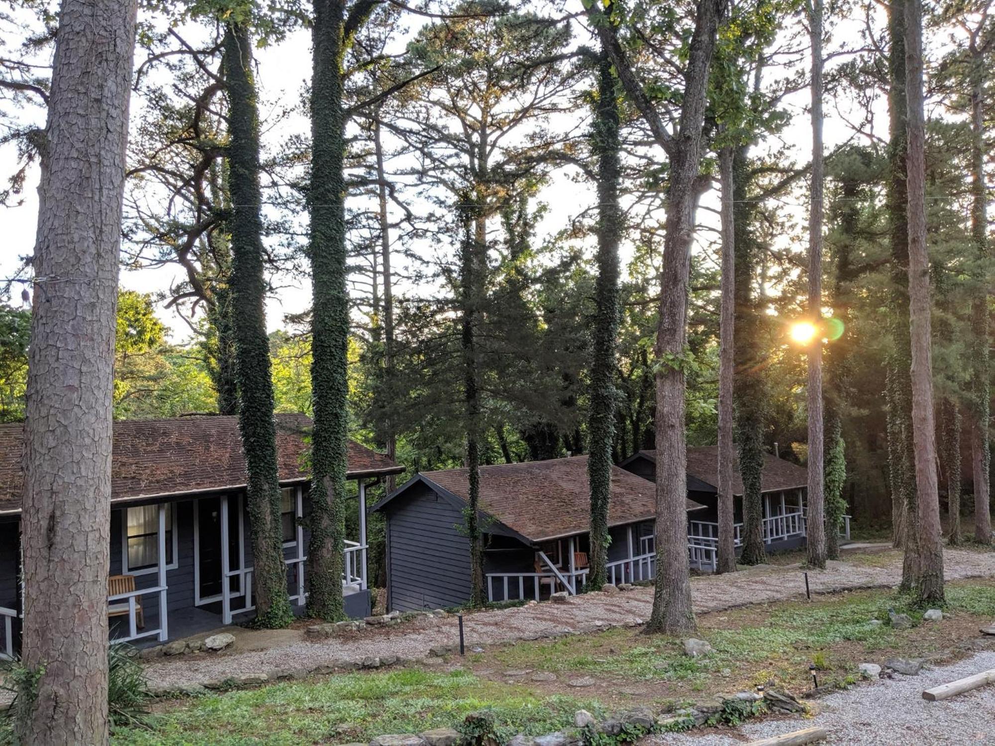 Adventure Cabin 5 - King W Private Hot Tub Villa Eureka Springs Exterior foto